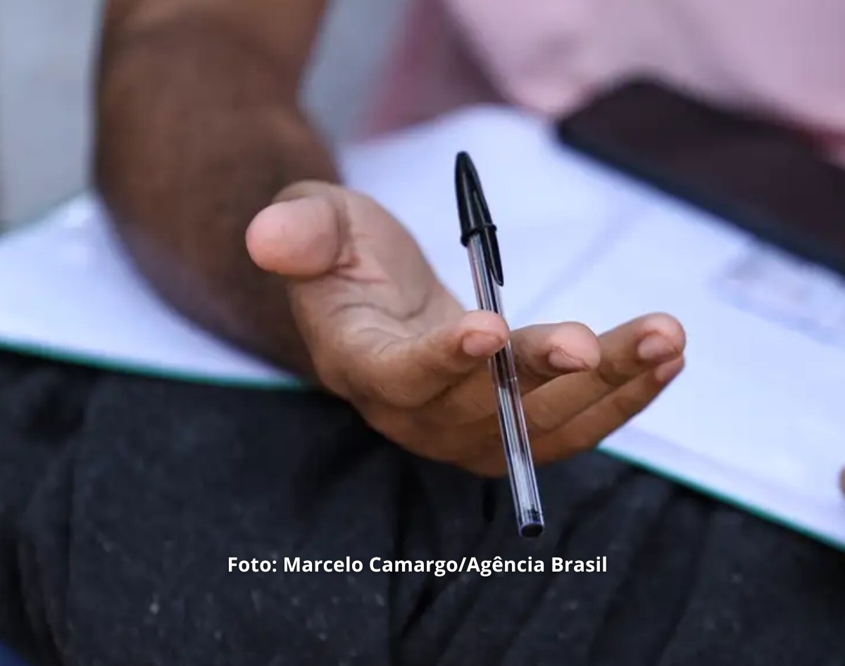 Prazo para pedir isenção da taxa de inscrição no Enem começa no dia 13