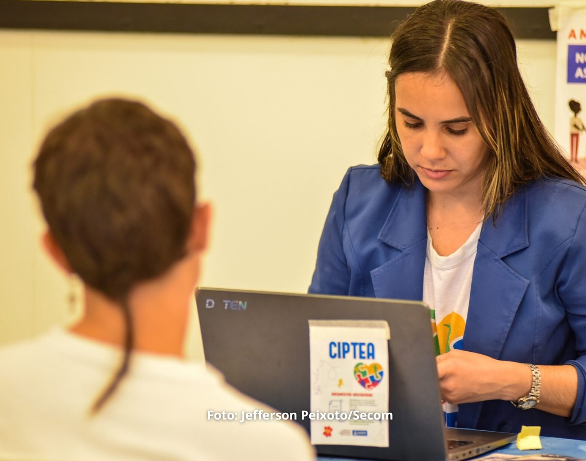 Abril Azul: Prefeitura realiza emissão da CIPTEA no Shopping Bela Vista com serviços e atividades inclusivas 