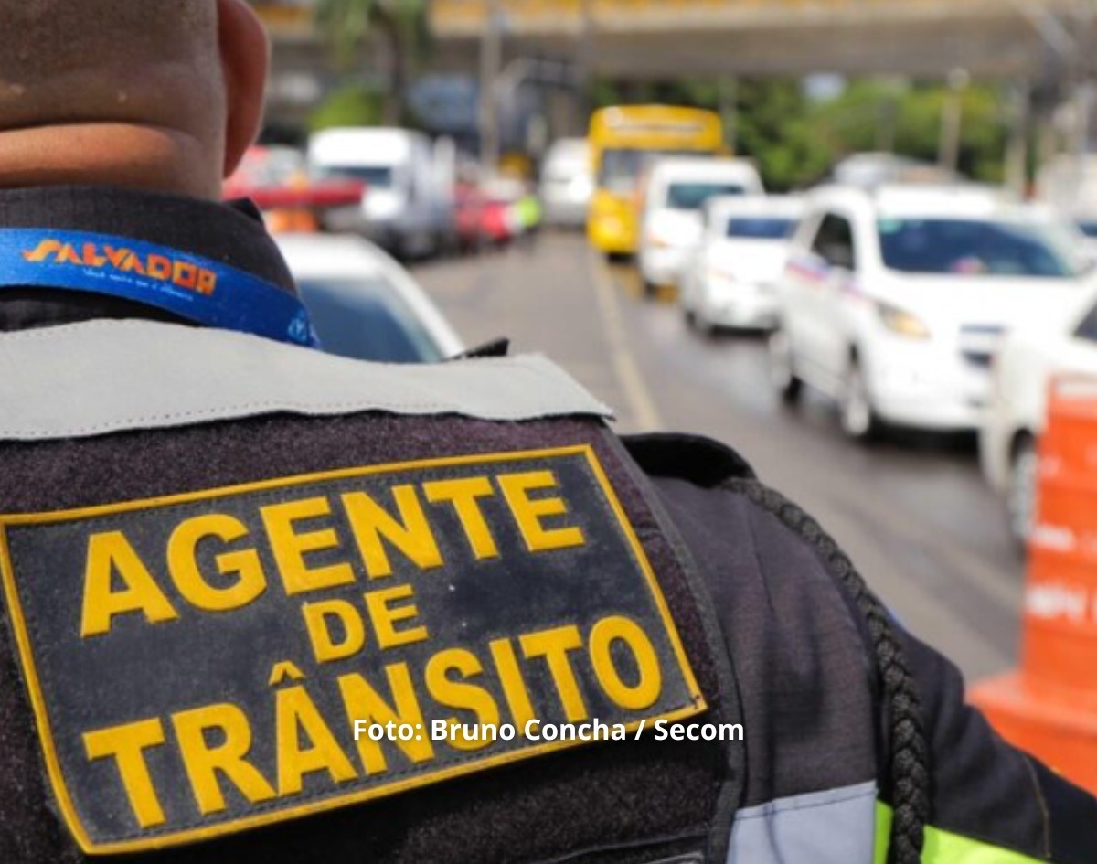 Transalvador implanta sinalização no acesso às passarelas para coibir tráfego de moto