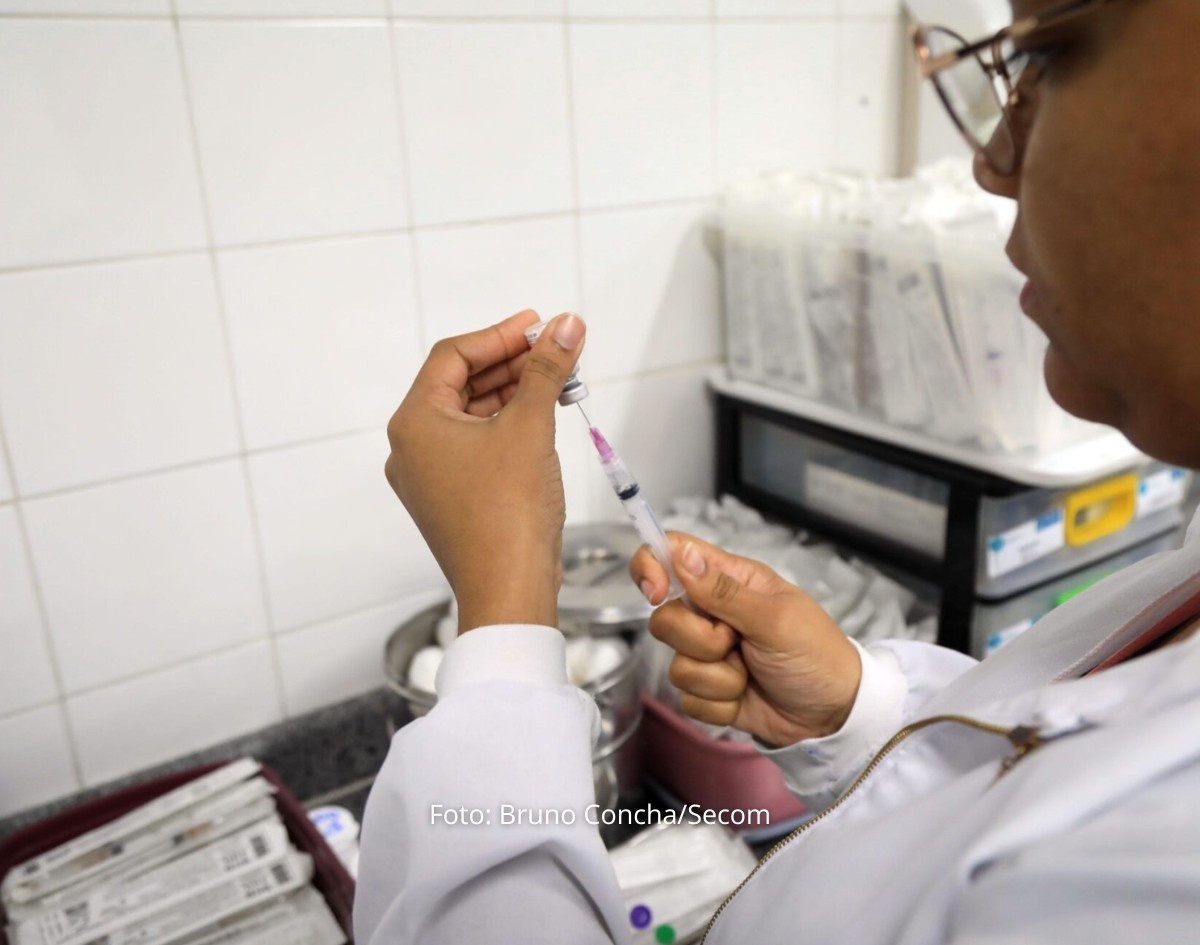 Prefeitura mobiliza mais de 90 postos em Salvador neste sábado (30) e convida público prioritário para vacinação contra gripe