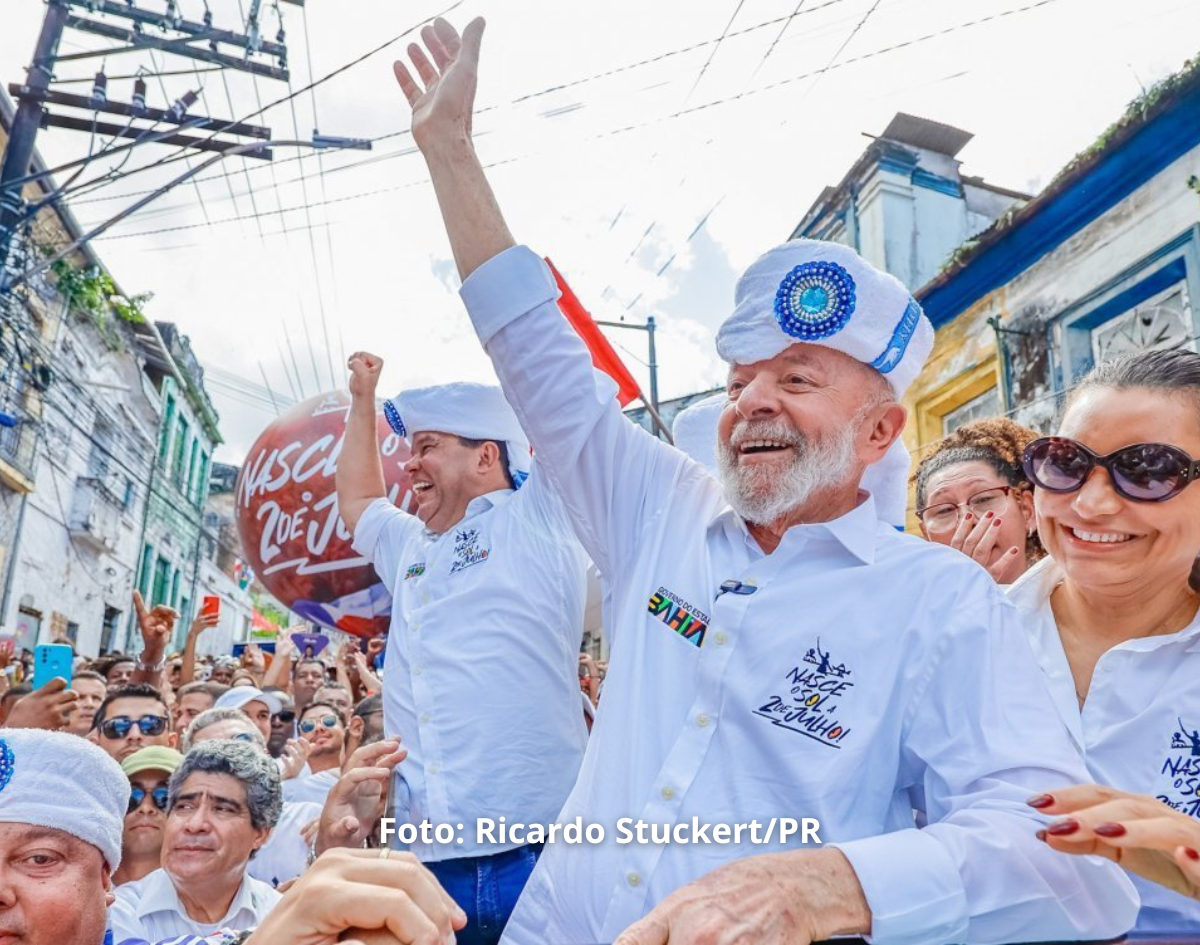 Lula participa de caminhada em Salvador nesta terça-feira 