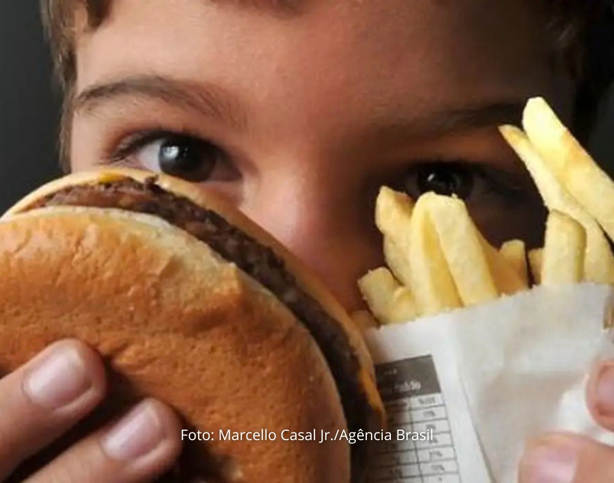 OMS lança guia para enfrentar obesidade em crianças e adolescentes 