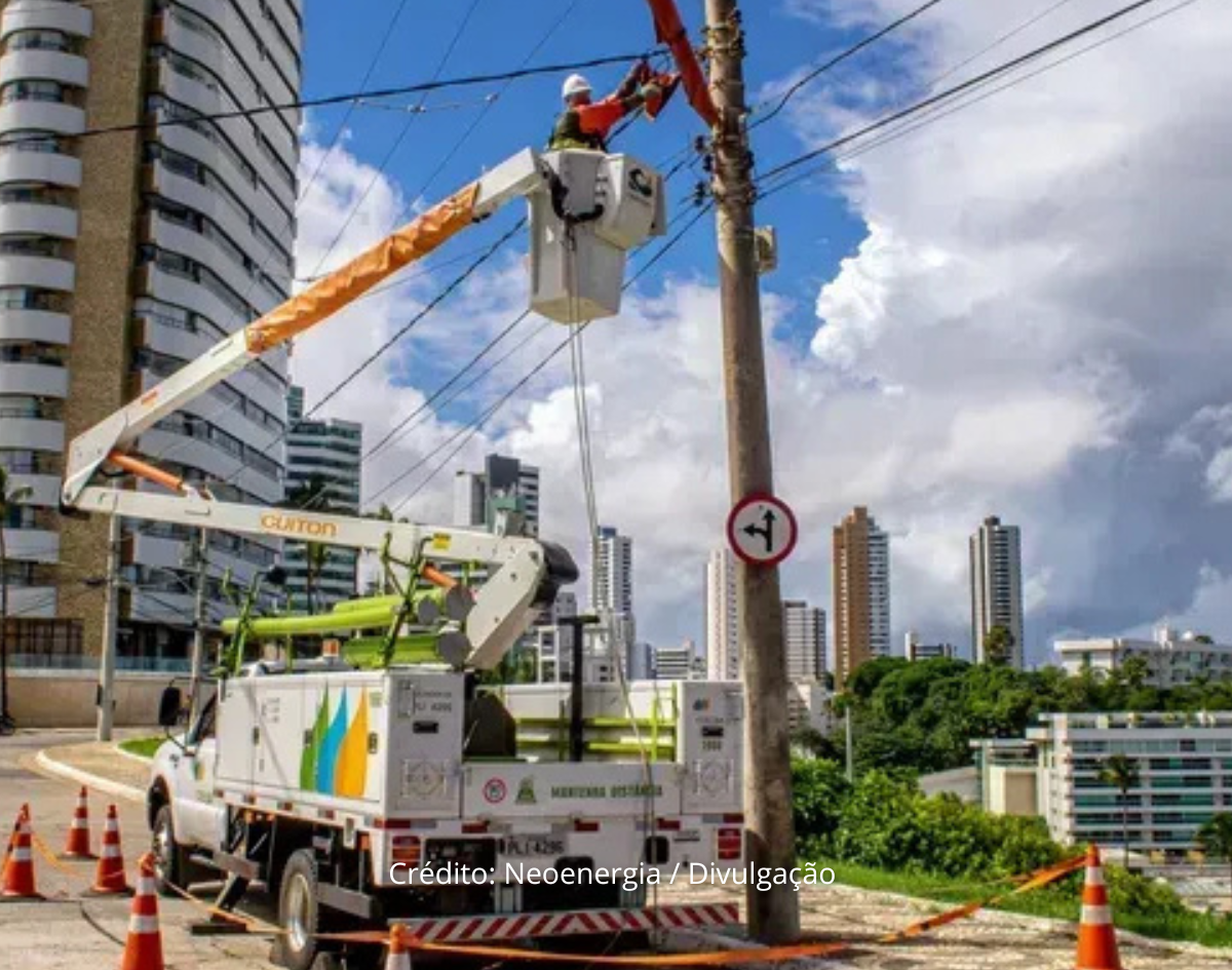 Mais de 15 bairros de Salvador podem ter o fornecimento de energia suspenso nesta quarta-feira (14)