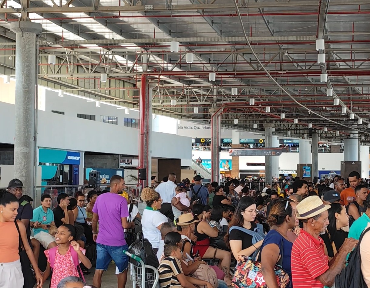 Terminal Rodoviário de Salvador tem movimento intenso com transporte gratuito 