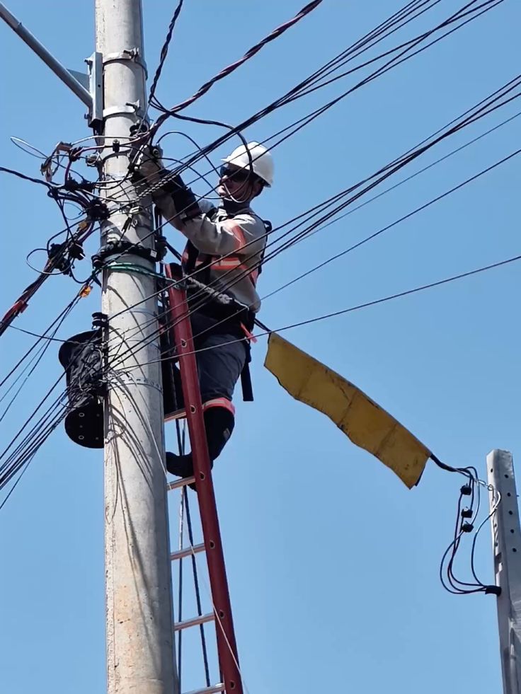 Atenção, morador: Coelba realiza desligamento programado de energia em ruas de Cajazeiras e Jaguaripe nesta quarta (28); veja locais