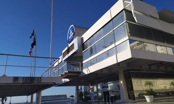 Dia do Servidor Público: Prefeitura de Salvador antecipa salários e transfere ponto facultativo para sexta-feira (30); veja como ficam os serviços