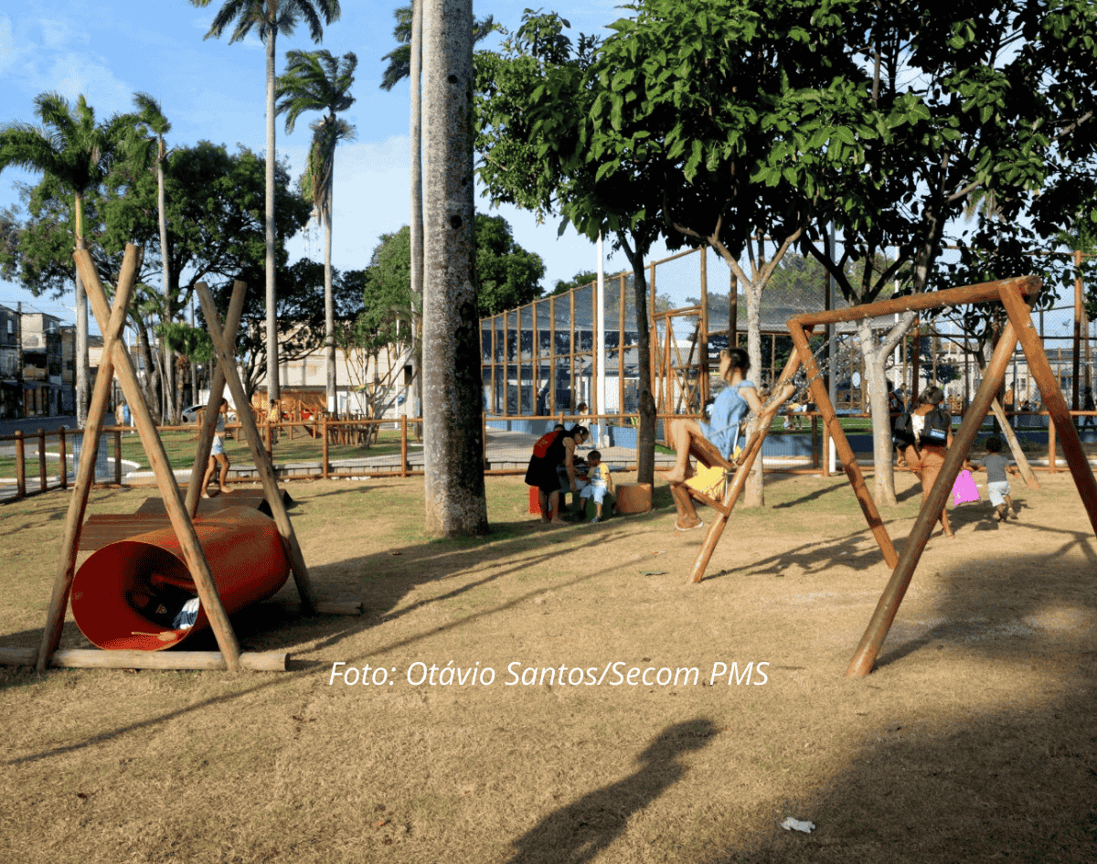 Praças voltadas à primeira infância se espalham por Salvador e incentivam crianças a brincarem ao ar livre