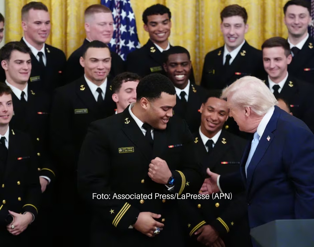 Donald Trump critica aliados da OTAN e os chama de “covardes” por não aderirem ao conflito contra o Irã.