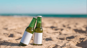 Proposta pode proibir a venda de garrafas de vidro nas praias de Salvador